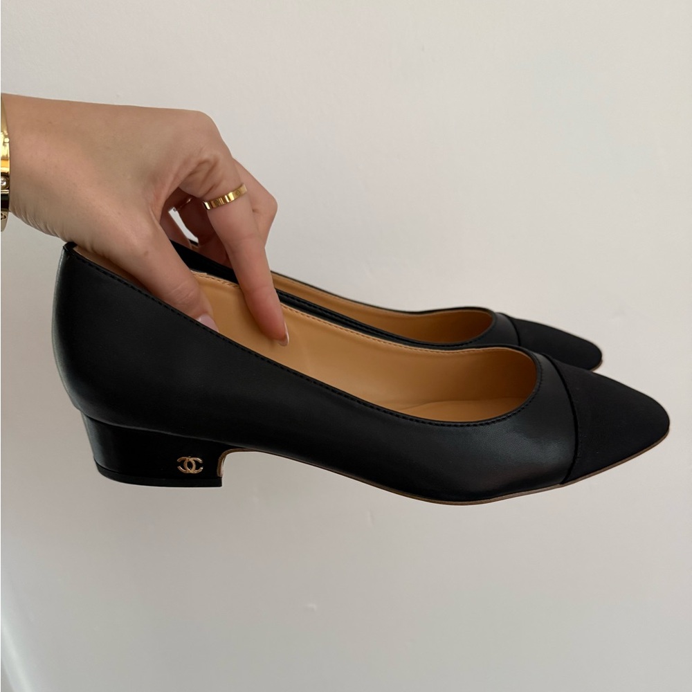 Black Leather Low Heel Pumps